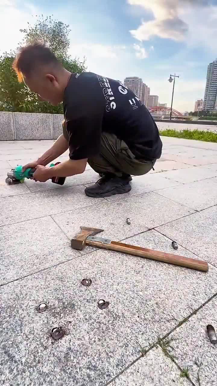[평범한 일상의 따뜻한 이야기] 길우의 위험 제거하는 시민의 선행~