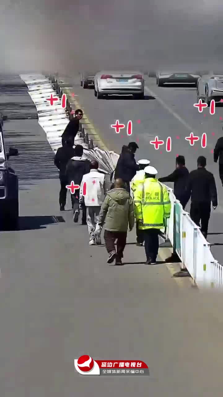모두 함께 힘을 모으는 따뜻한 순간~